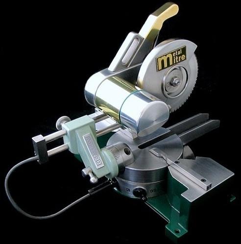 Coumpound Miter Saw - rear